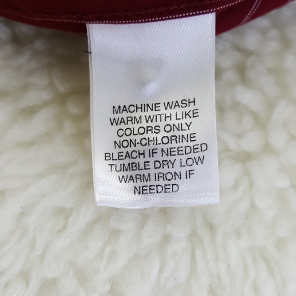 Roundtree & Yorke Silky Finish Stripe Dress Shirt - Picture 10 of 12